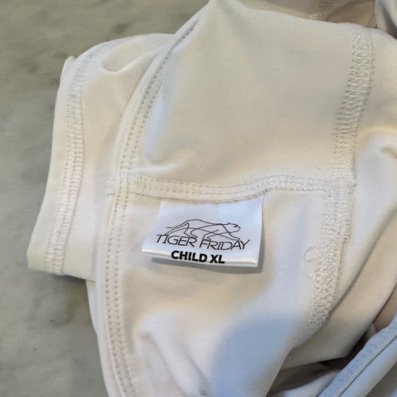 Tiger Friday White Shorts Size Child XL - Picture 3 of 6